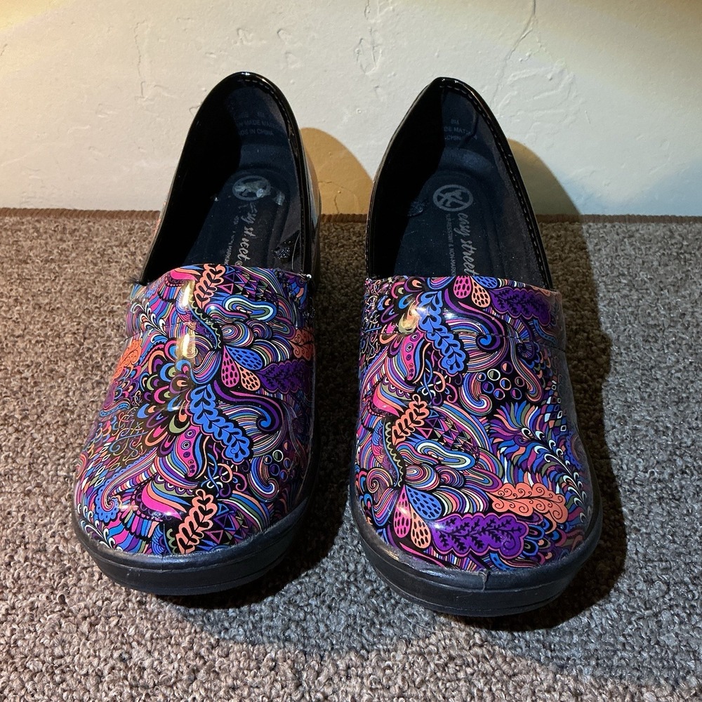 Easy Street Tiffany women's slip-resistant clogs BRITE POP PATENT Laurie 8